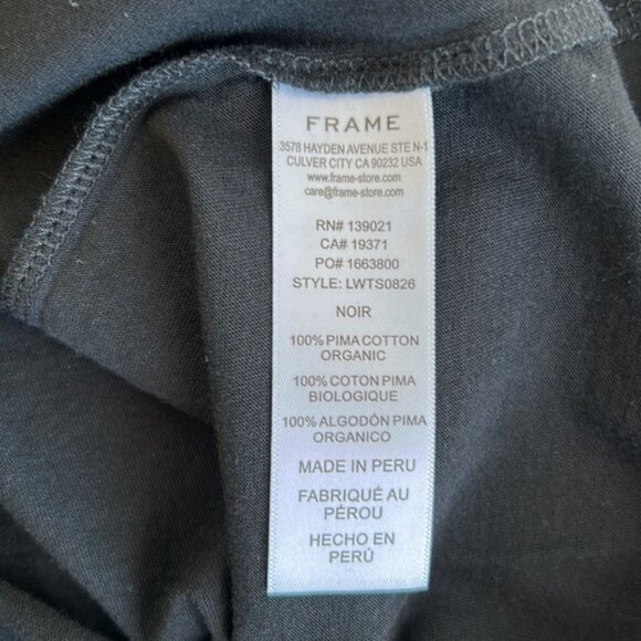 Le Mid Rise V-Neck Tee In Black - Picture 7 of 9